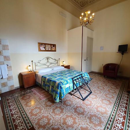 Albergo Cavour Palerme Extérieur photo