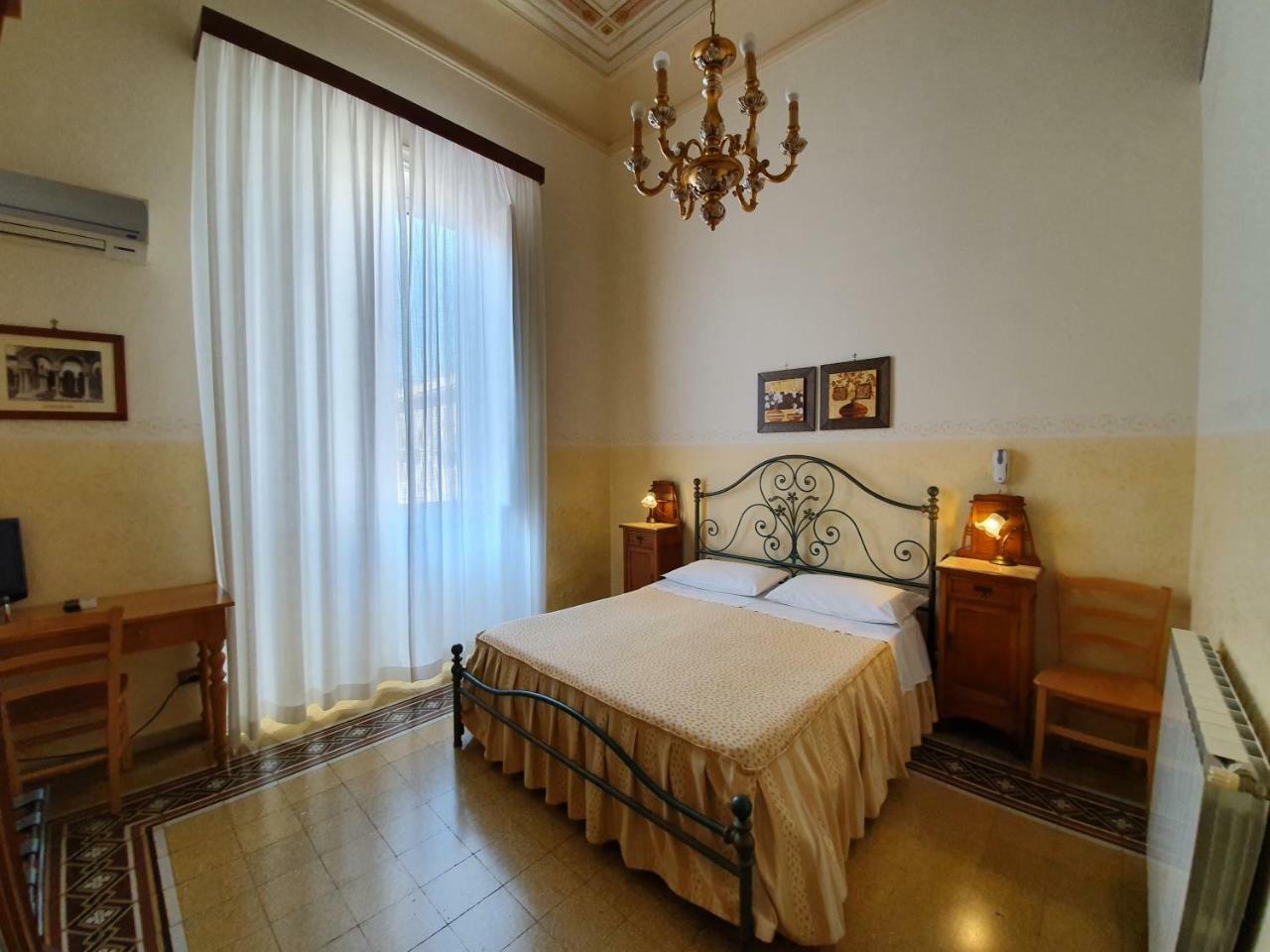 Albergo Cavour Palerme Extérieur photo
